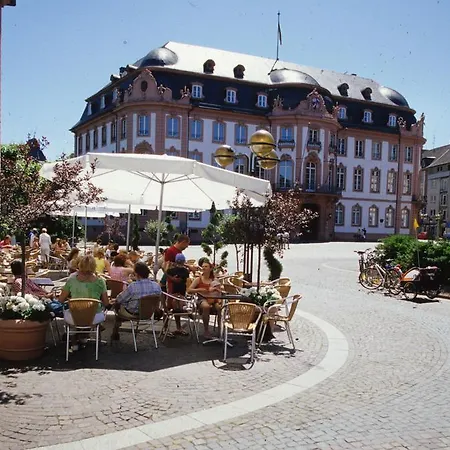 City-hotel Neubrunnenhof 3*